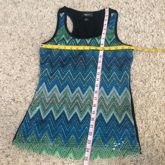 🆕 Chevron stripe scoop neck camisole tank top - Picture 5 of 13